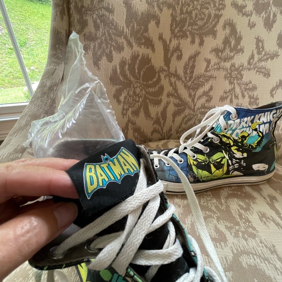 Converse Chuck Taylors Marvel Batman high tops - Picture 3 of 12